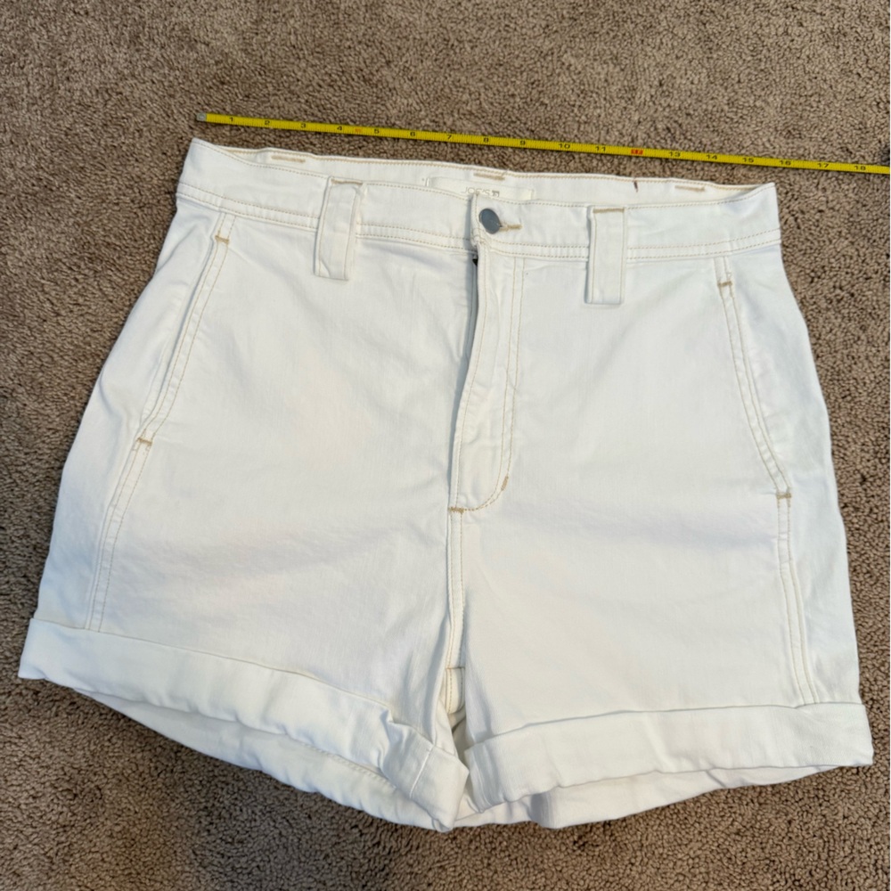 Joe’s Avery White Shorts, size 30